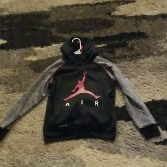 jordan sweatshirt youth